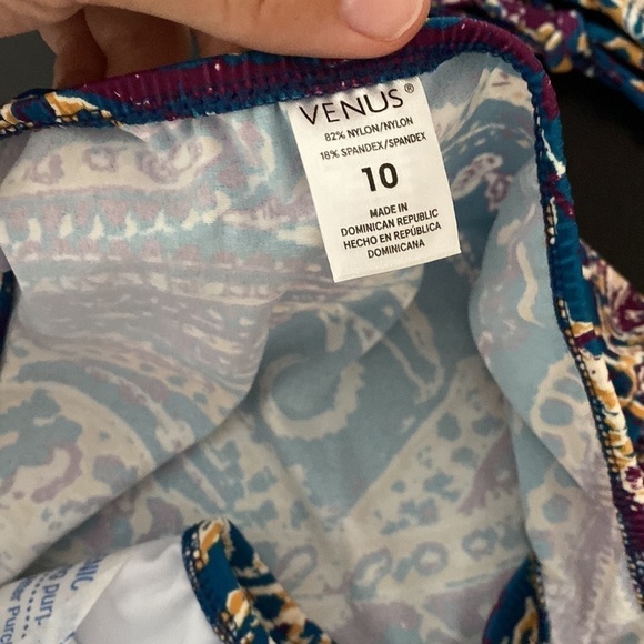 Venus swimsuit - Picture 4 of 6